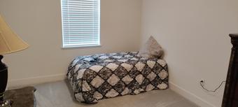 Room for rent in Elk Grove, California $1100, house