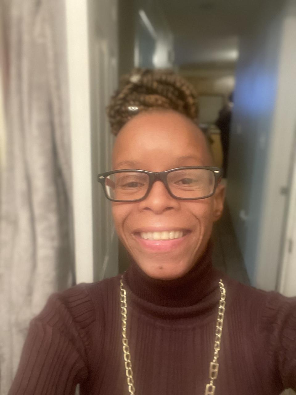 Profile photo 8 of 10