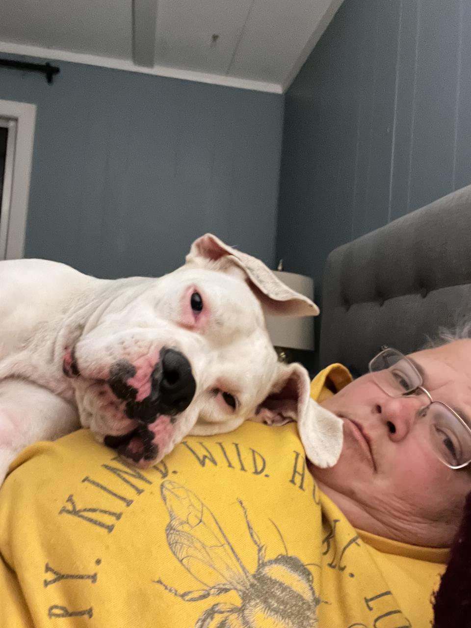 Profile photo 8 of 16