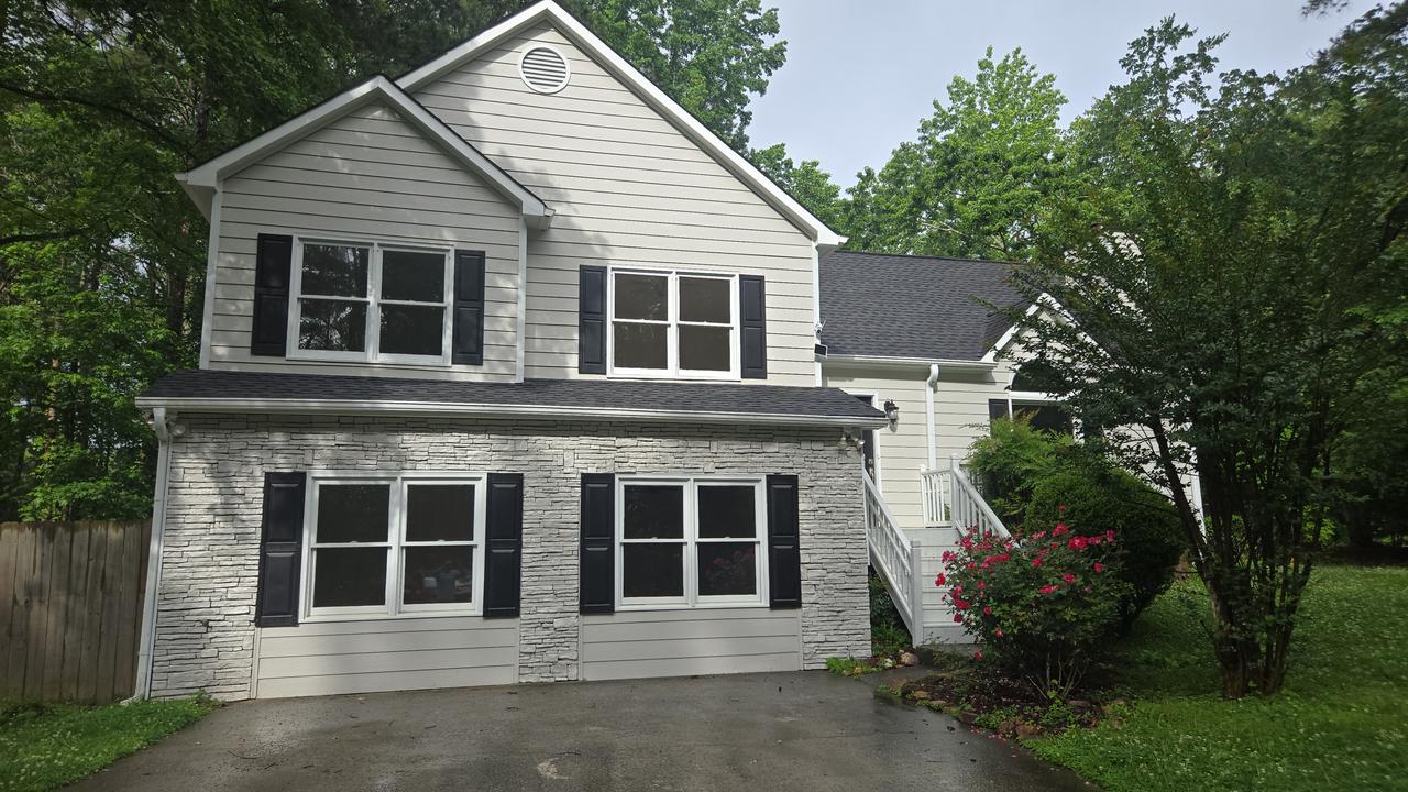 Profile photo 4 of 9