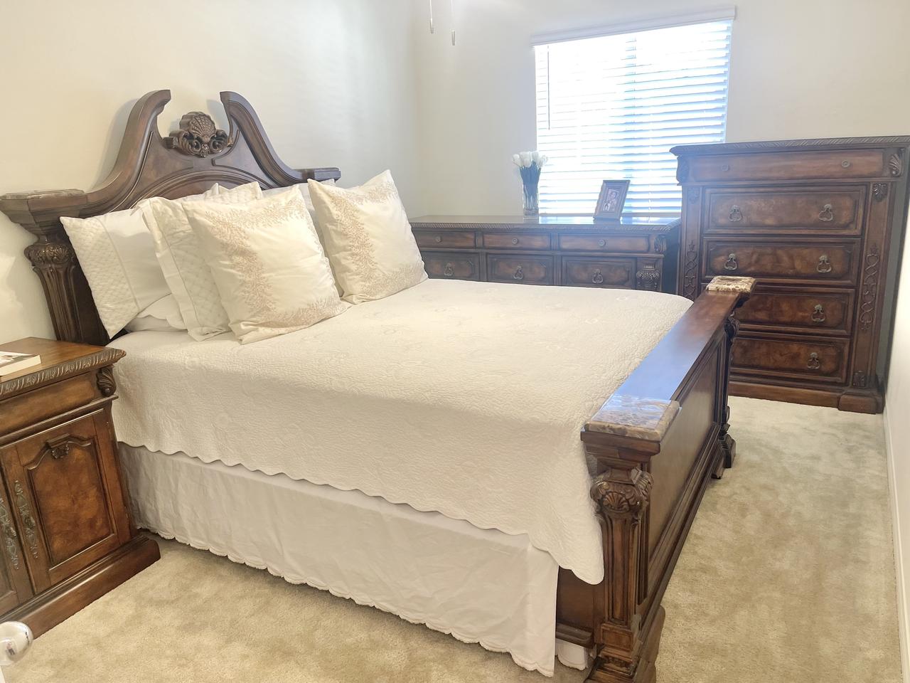 Profile photo 1 of 6