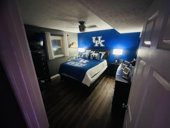 Room for rent in Louisville, Kentucky $1000, house