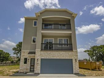 Room for rent in Houston, Texas $1300, house