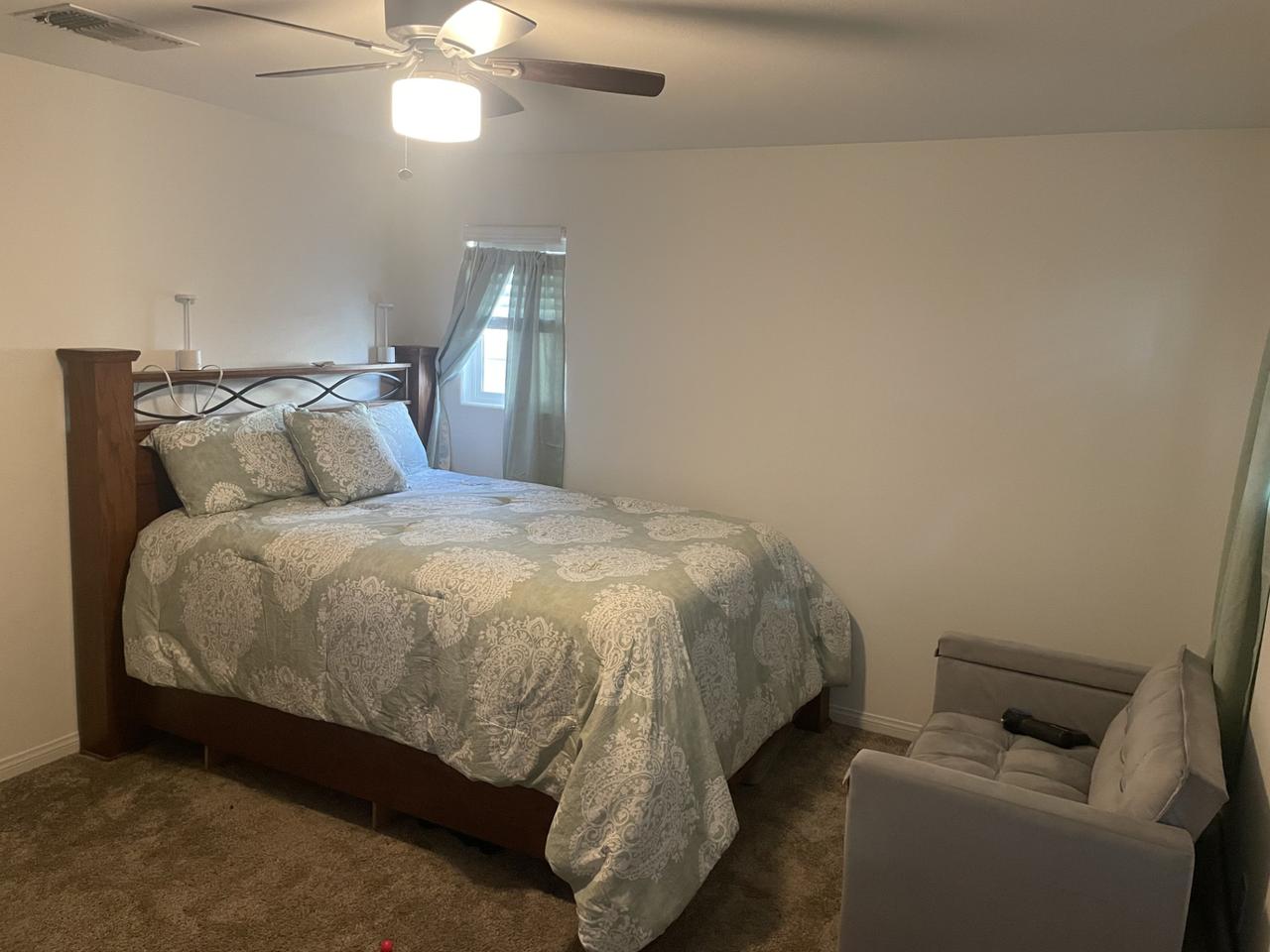 Profile photo 6 of 9