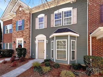 Room for rent in Huntersville, North Carolina $800, house