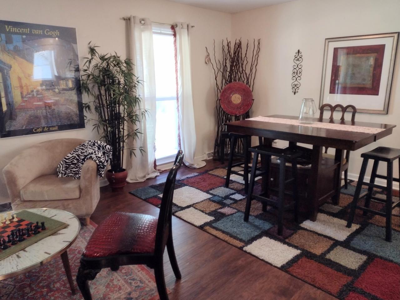 Profile photo 8 of 11