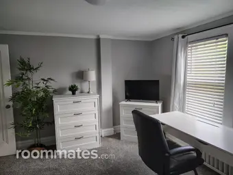 Room for rent in Lombard, IL $825, house