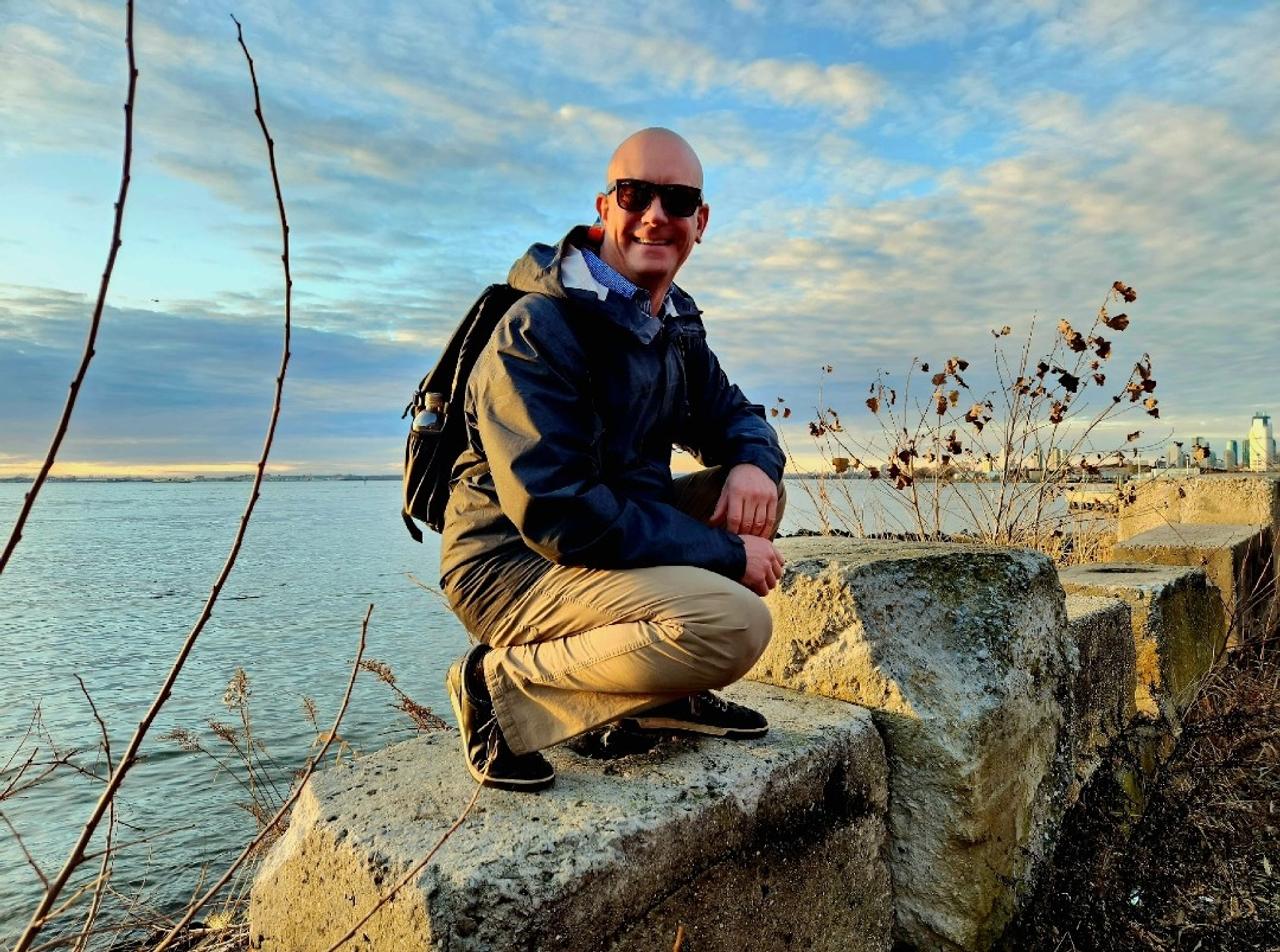 Profile photo 11 of 14