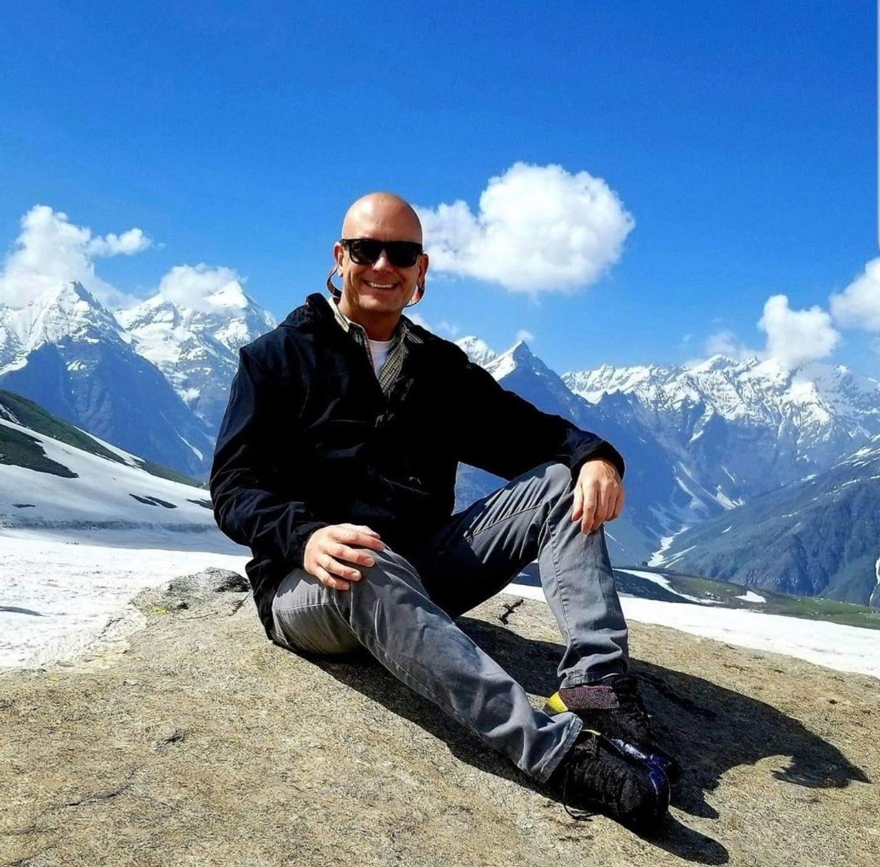 Profile photo 10 of 14