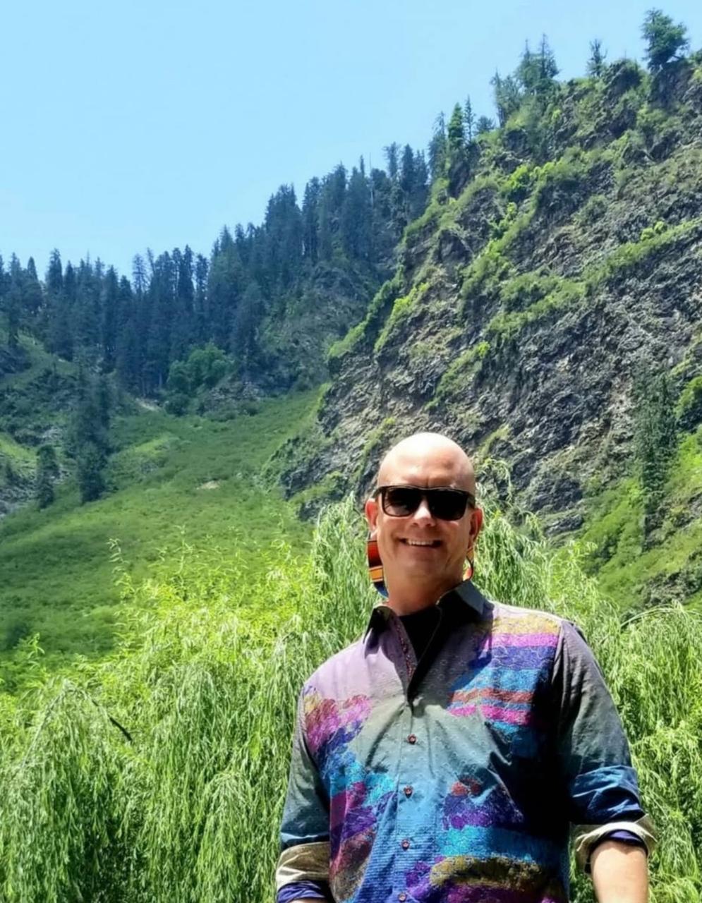 Profile photo 13 of 14