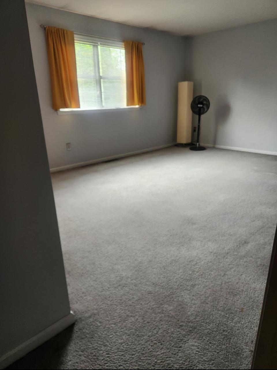 Profile photo 3 of 14