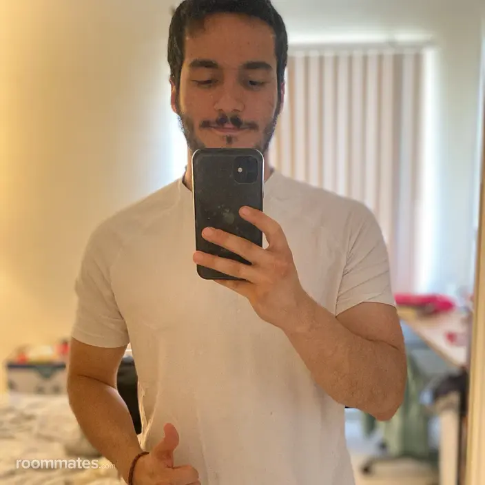Roommate looking Doral, FL, $1000