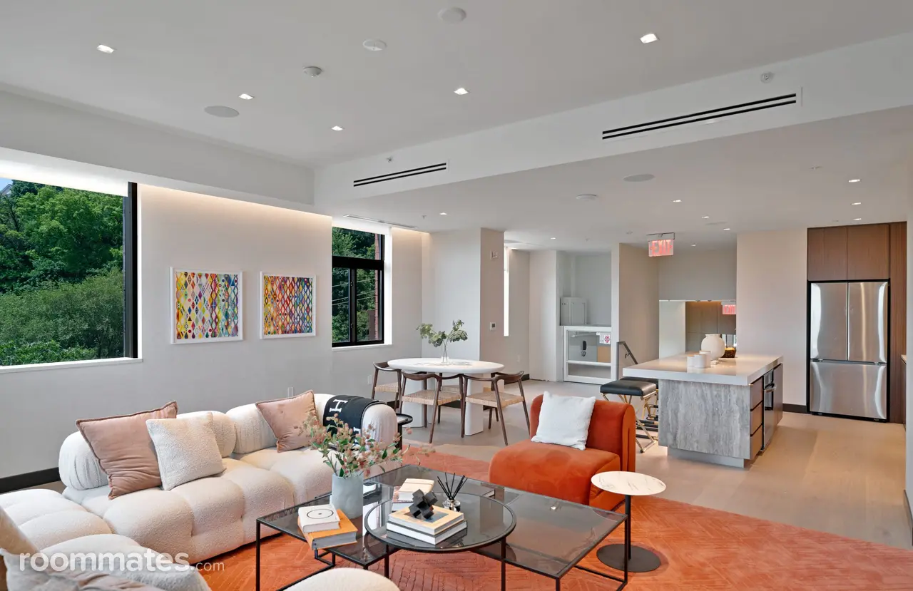 Profile photo 4 of 7