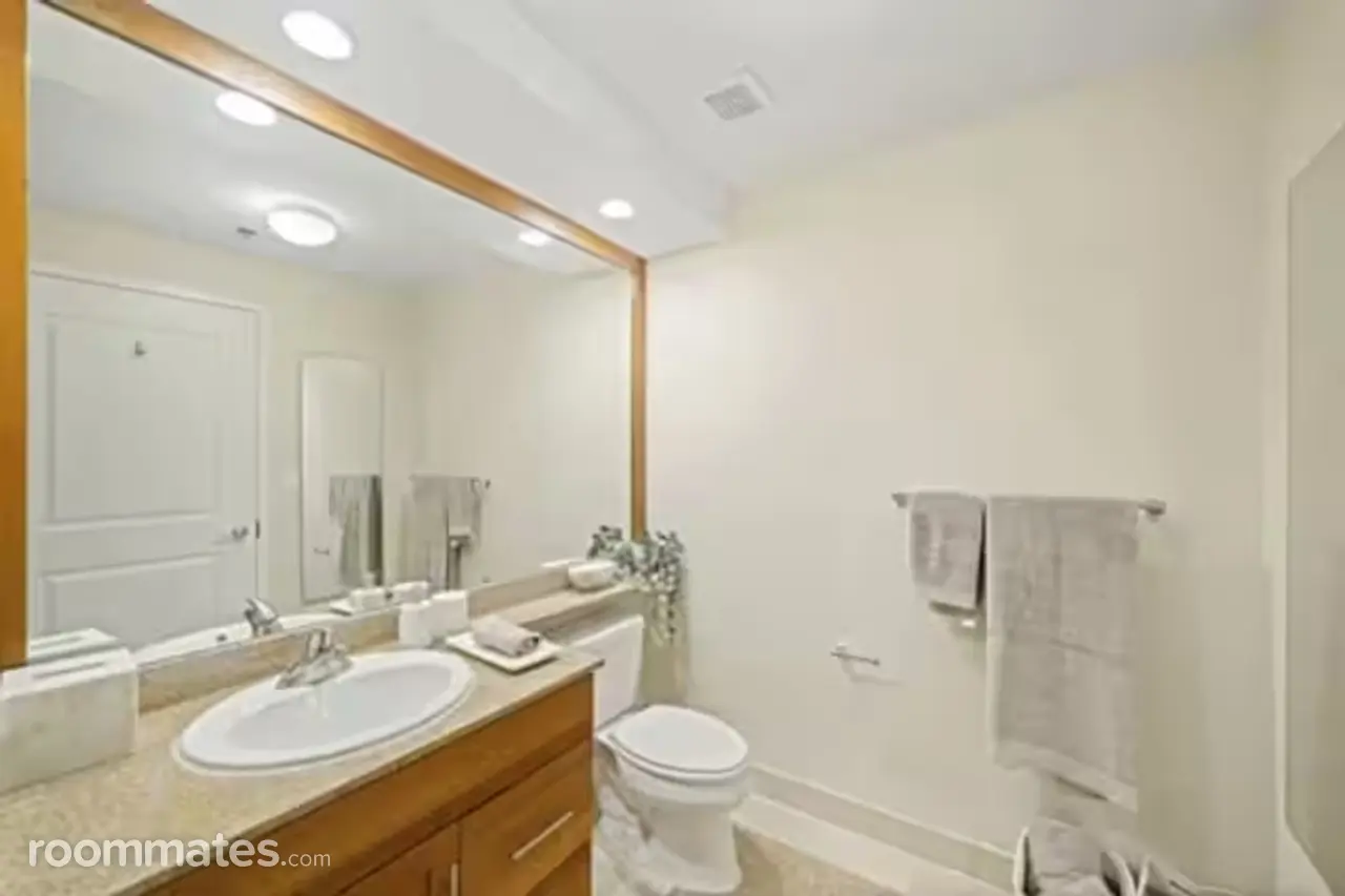 Profile photo 3 of 7