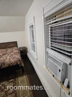 Room for rent in Somersworth, NH $1095, house