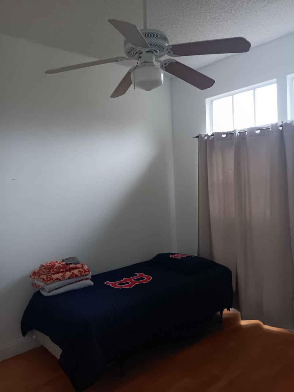 Profile photo 10 of 14