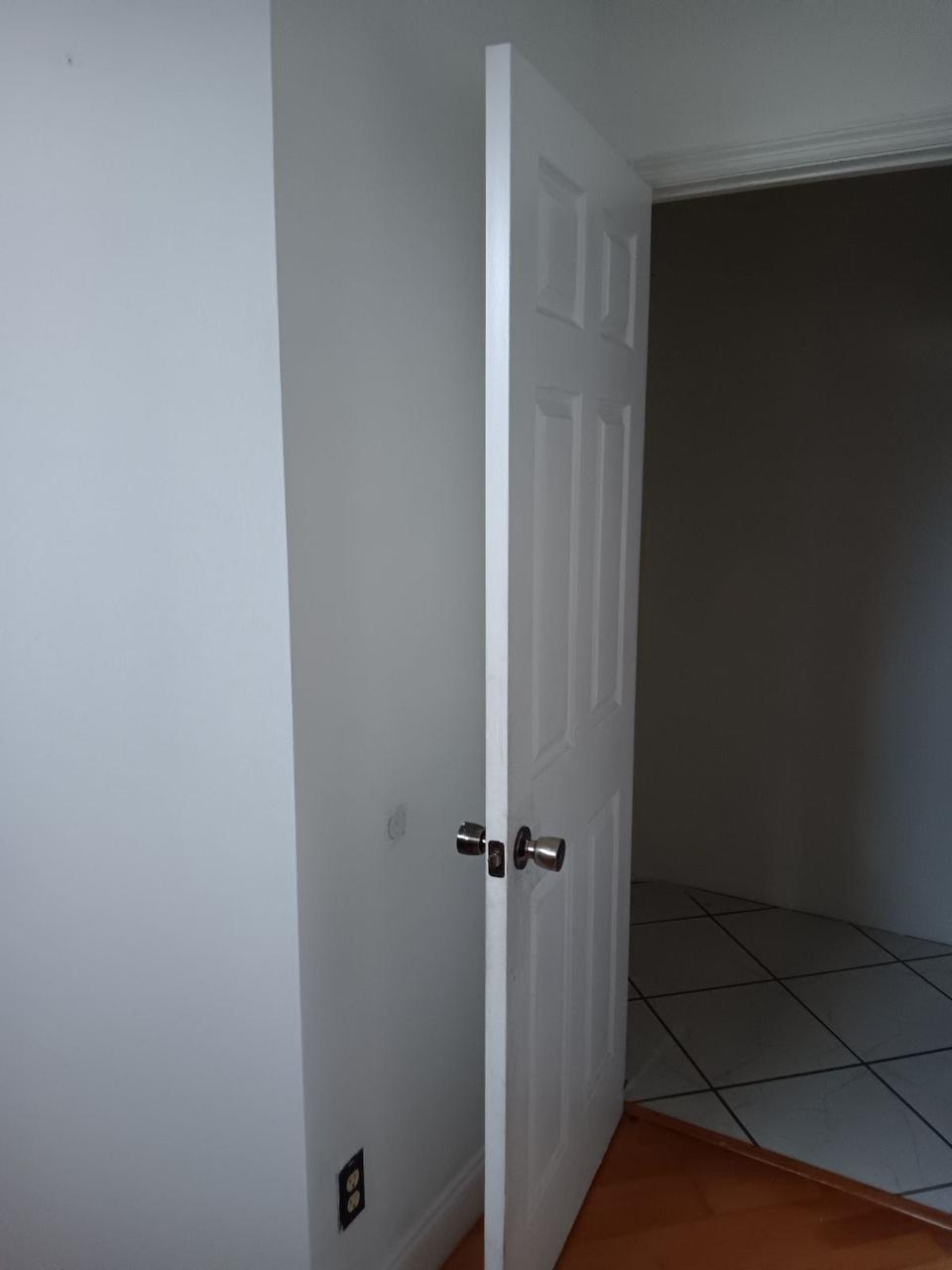 Profile photo 13 of 14