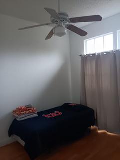 Room for rent in Port St. Lucie, FL $1000, house