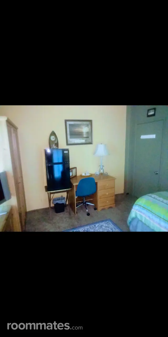 Profile photo 1 of 10