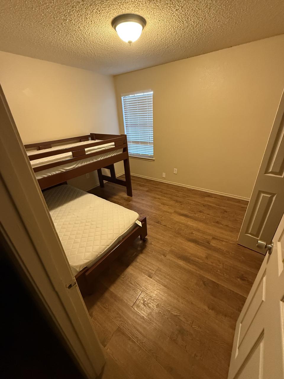 Profile photo 9 of 12