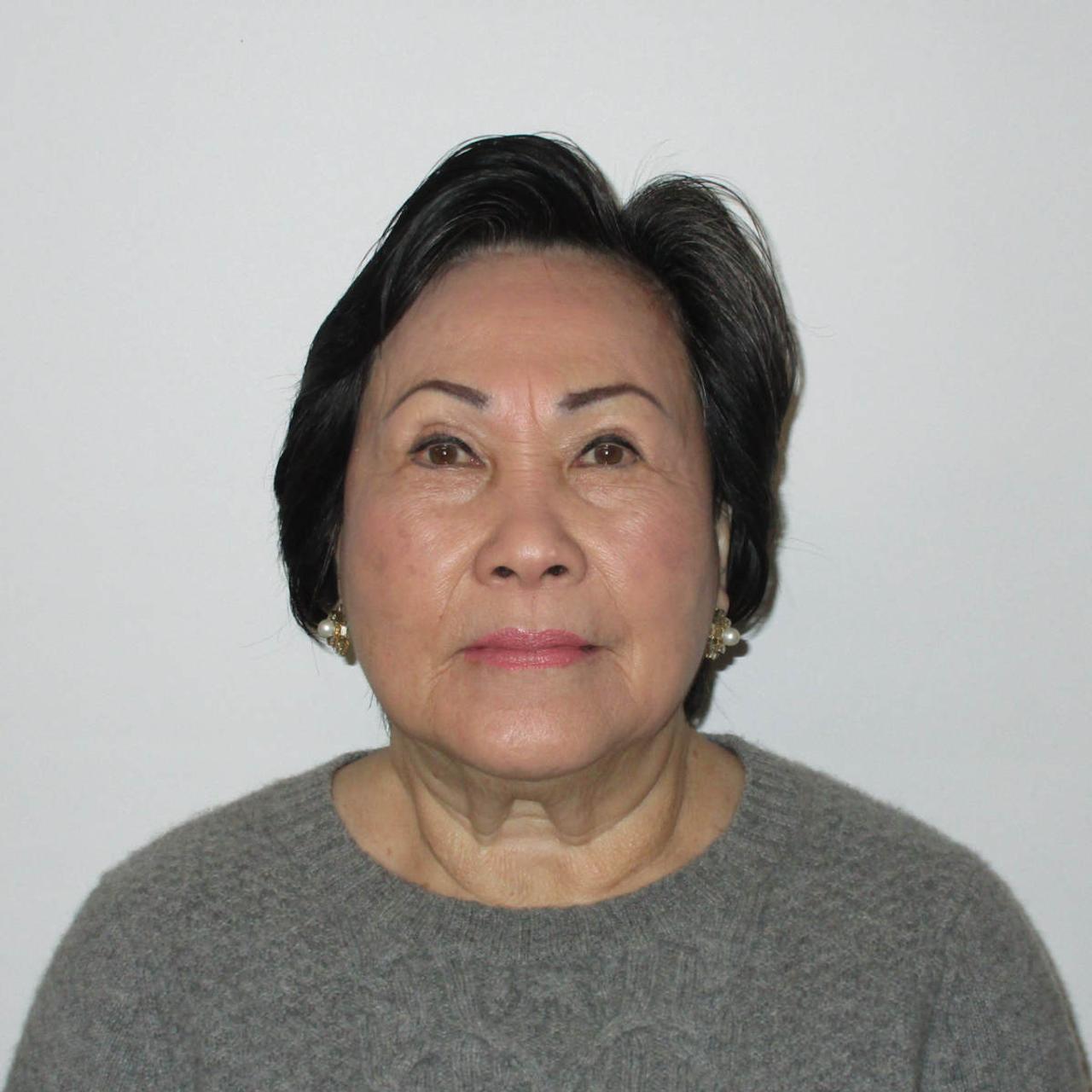 Profile photo 9 of 17