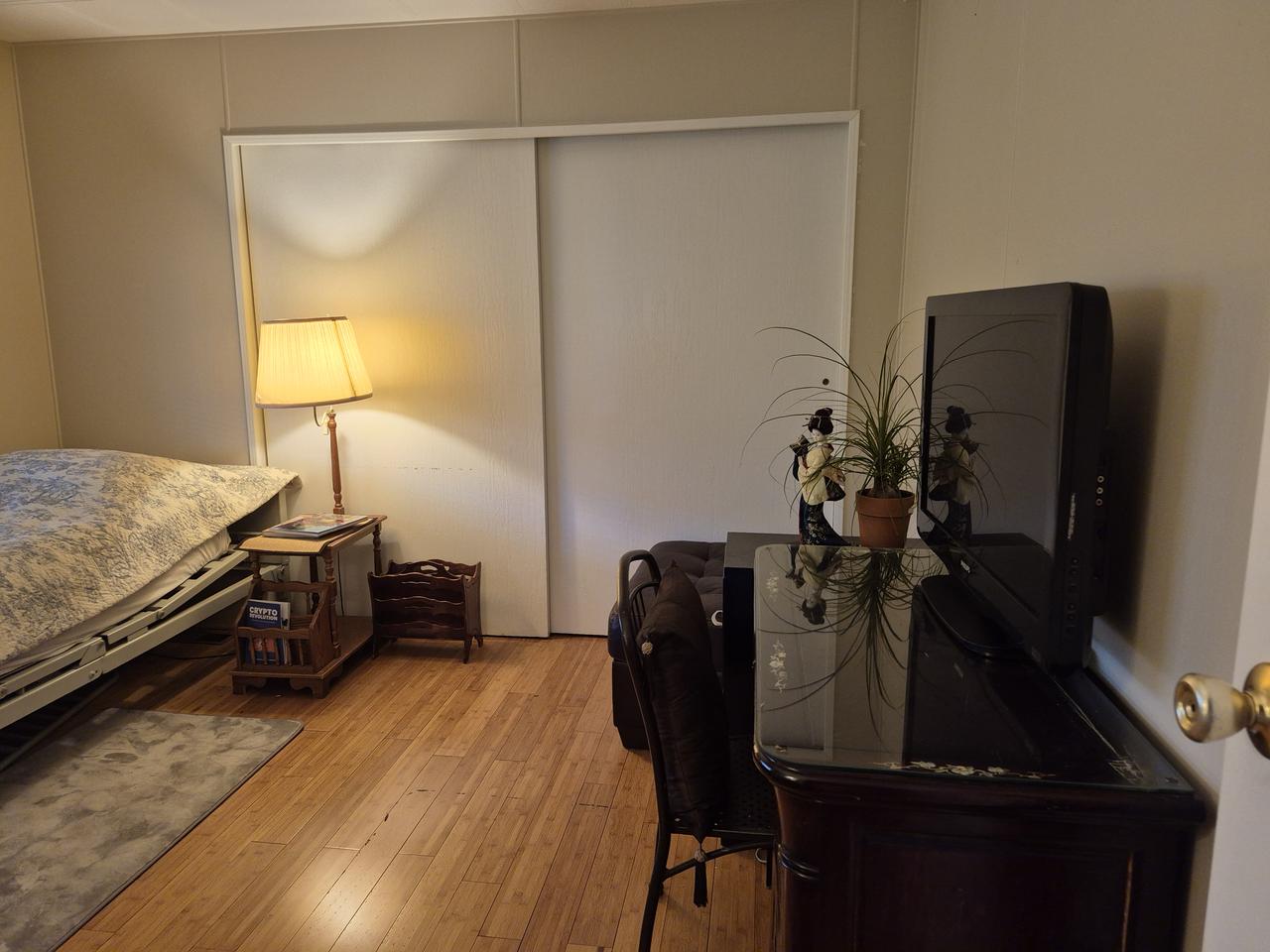 Profile photo 2 of 17