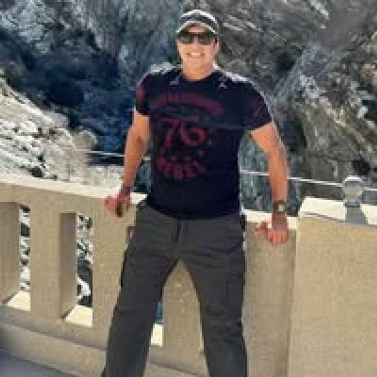 Profile photo 1 of 1