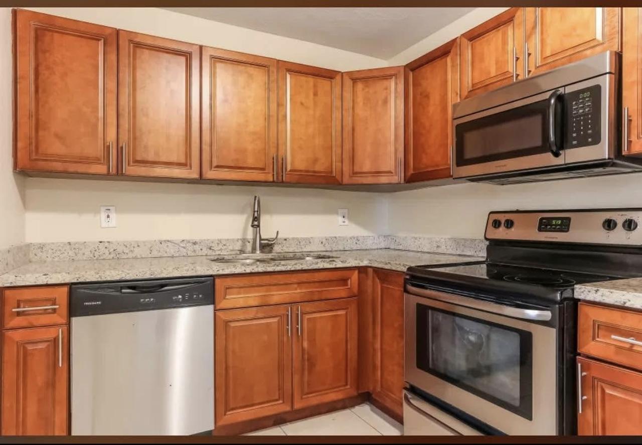 Profile photo 6 of 7