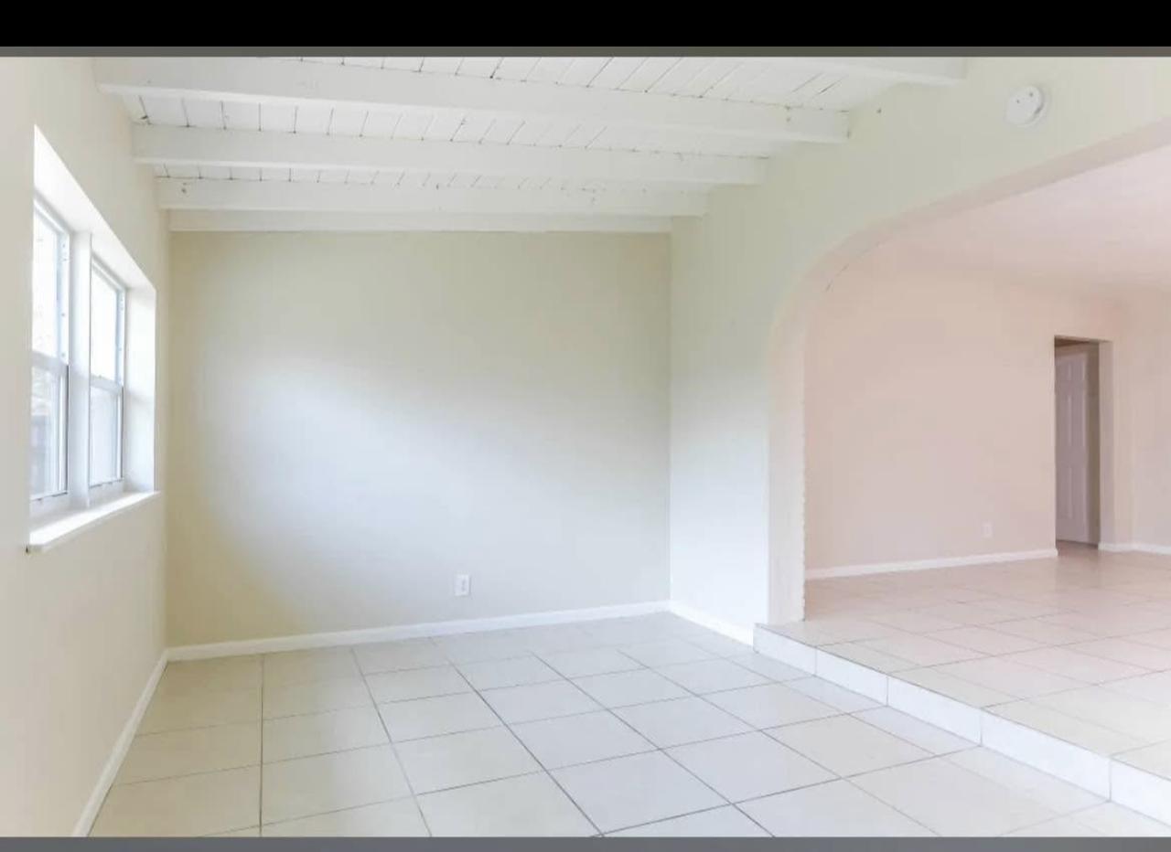 Profile photo 4 of 7