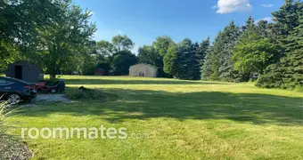 Room for rent in East Canton, OH $800, house