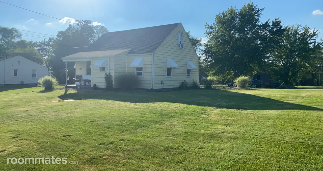 Profile photo 8 of 15