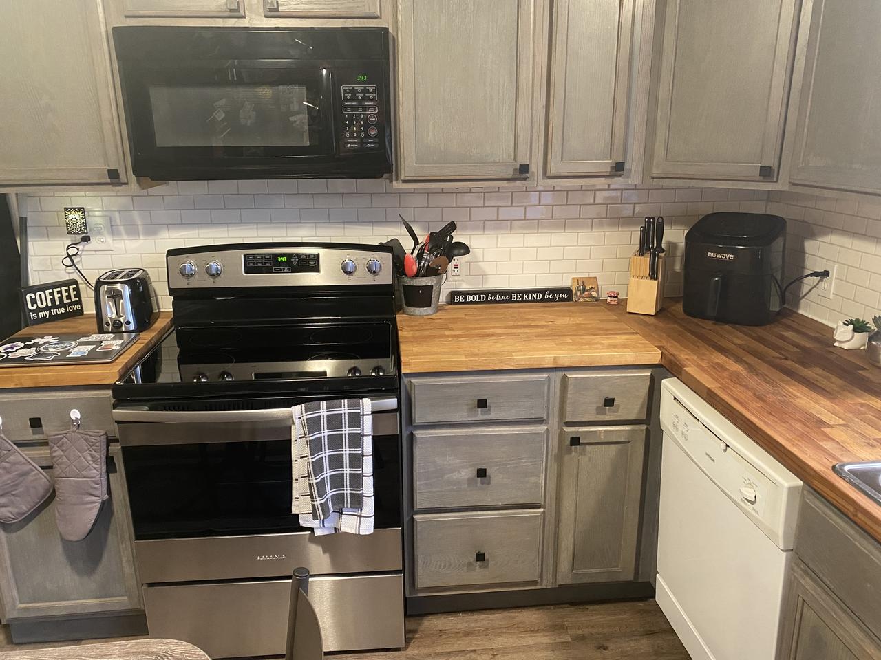 Profile photo 5 of 15