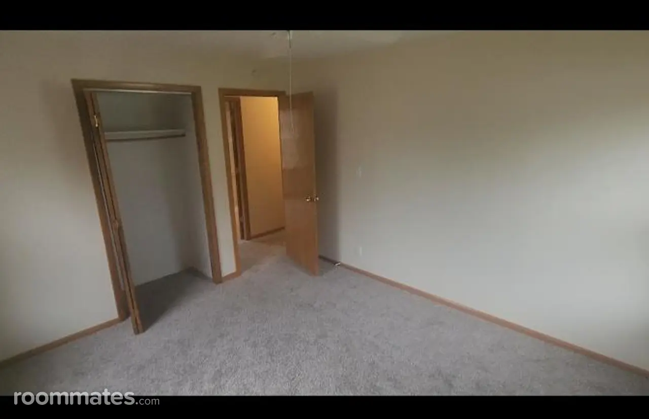 Profile photo 3 of 5