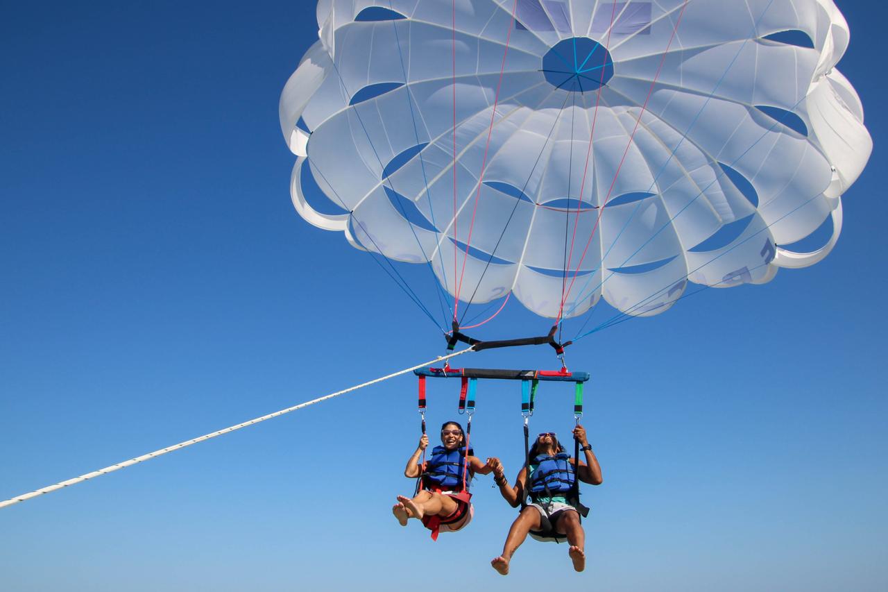 Profile photo 11 of 17