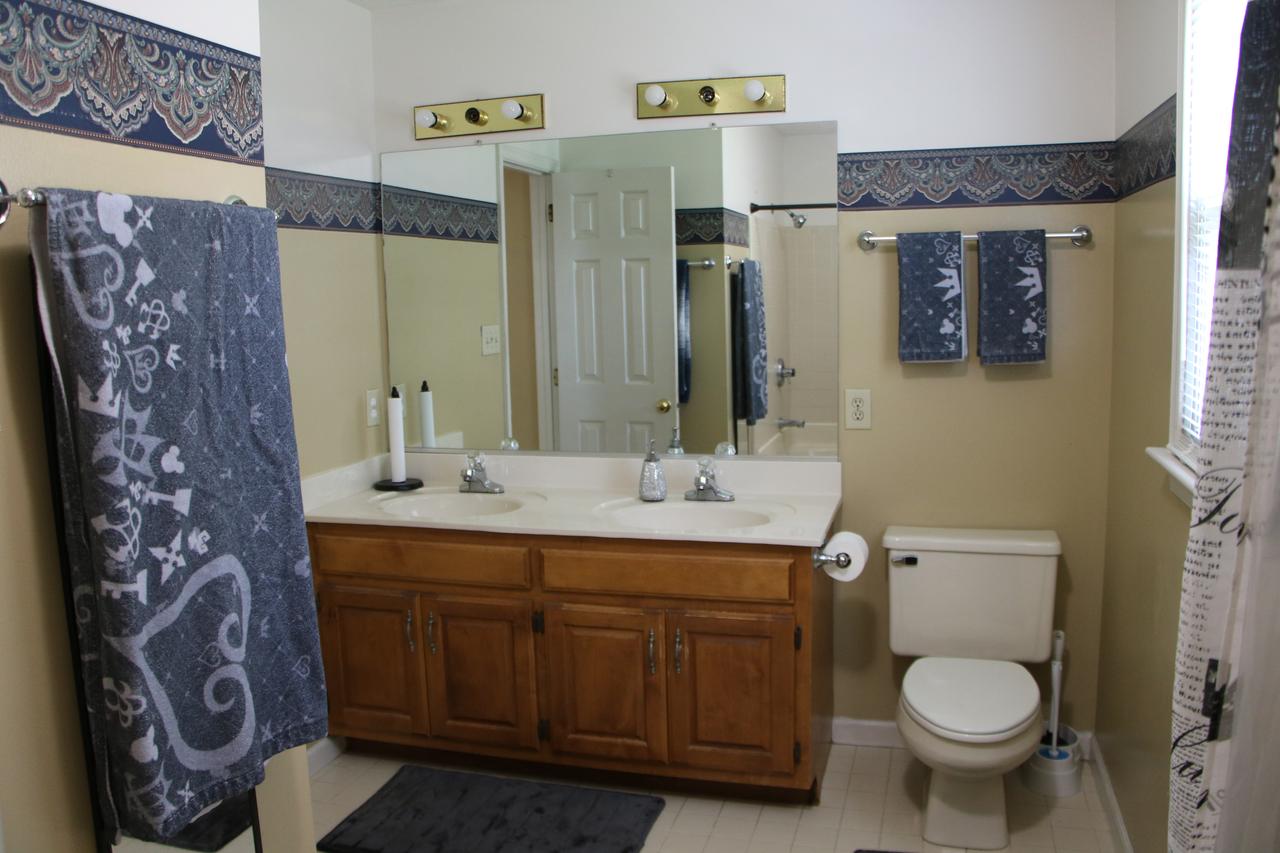 Profile photo 6 of 17