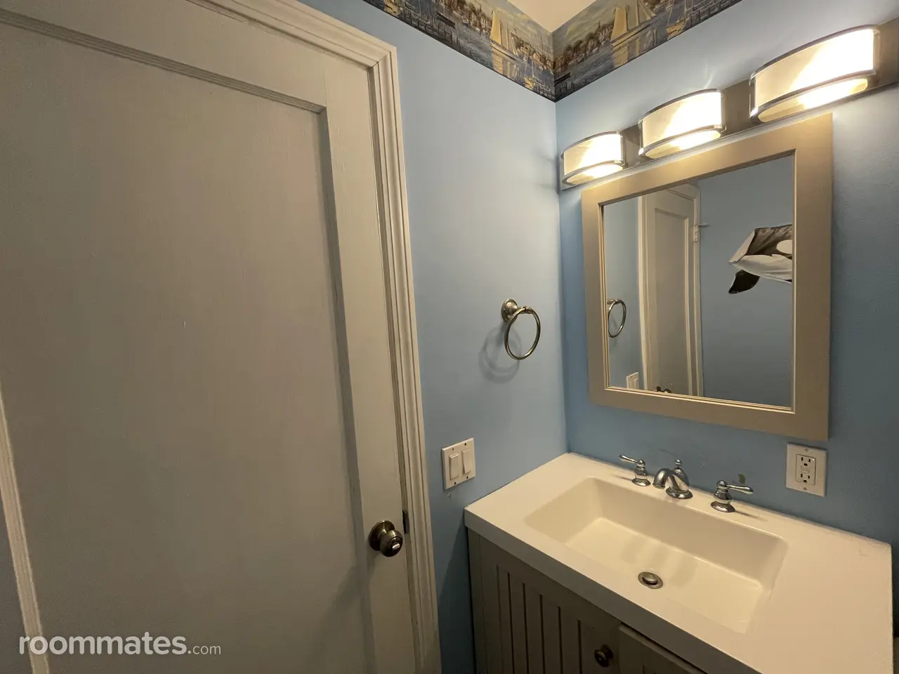 Profile photo 4 of 11