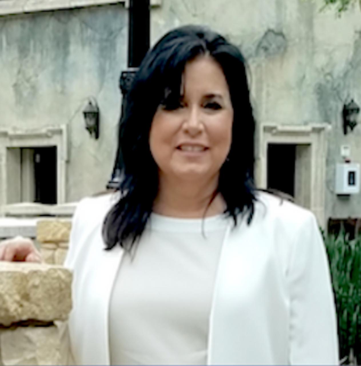 Profile photo 12 of 12