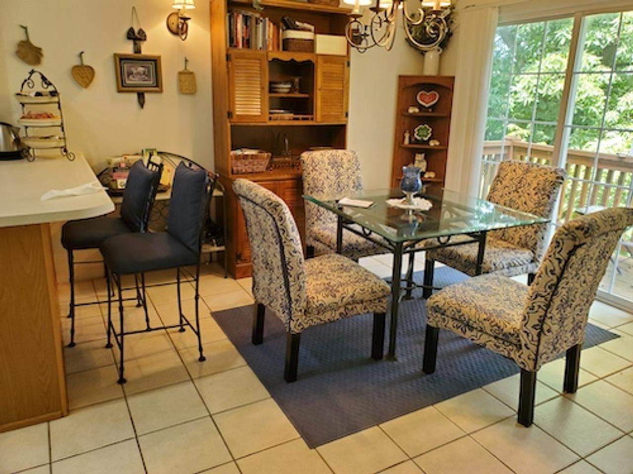 Profile photo 7 of 12