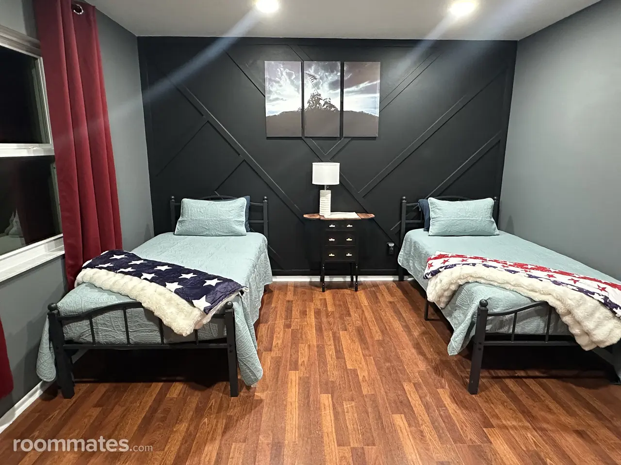 Profile photo 1 of 9