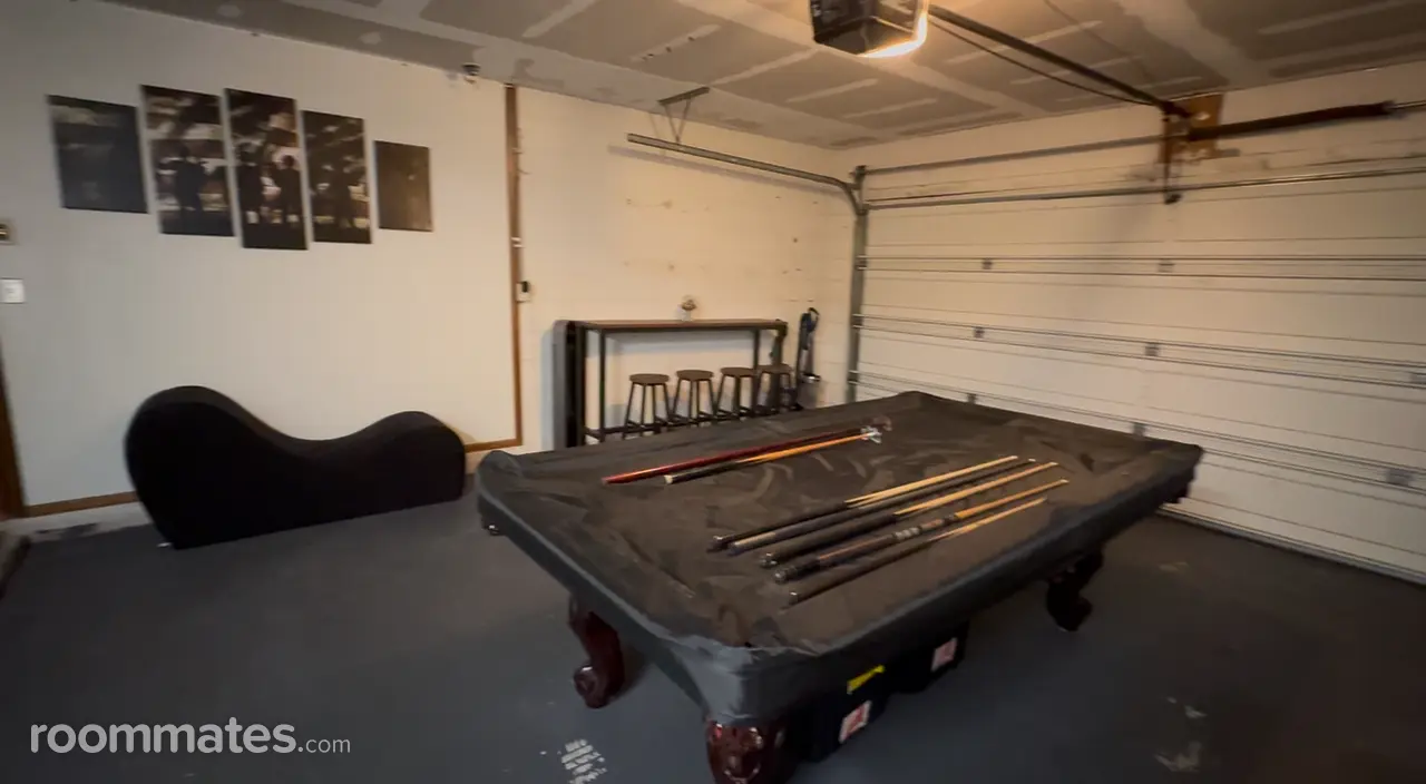 Profile photo 5 of 9