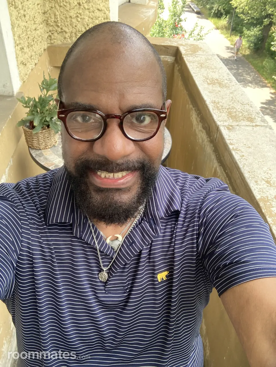 Profile photo 5 of 6