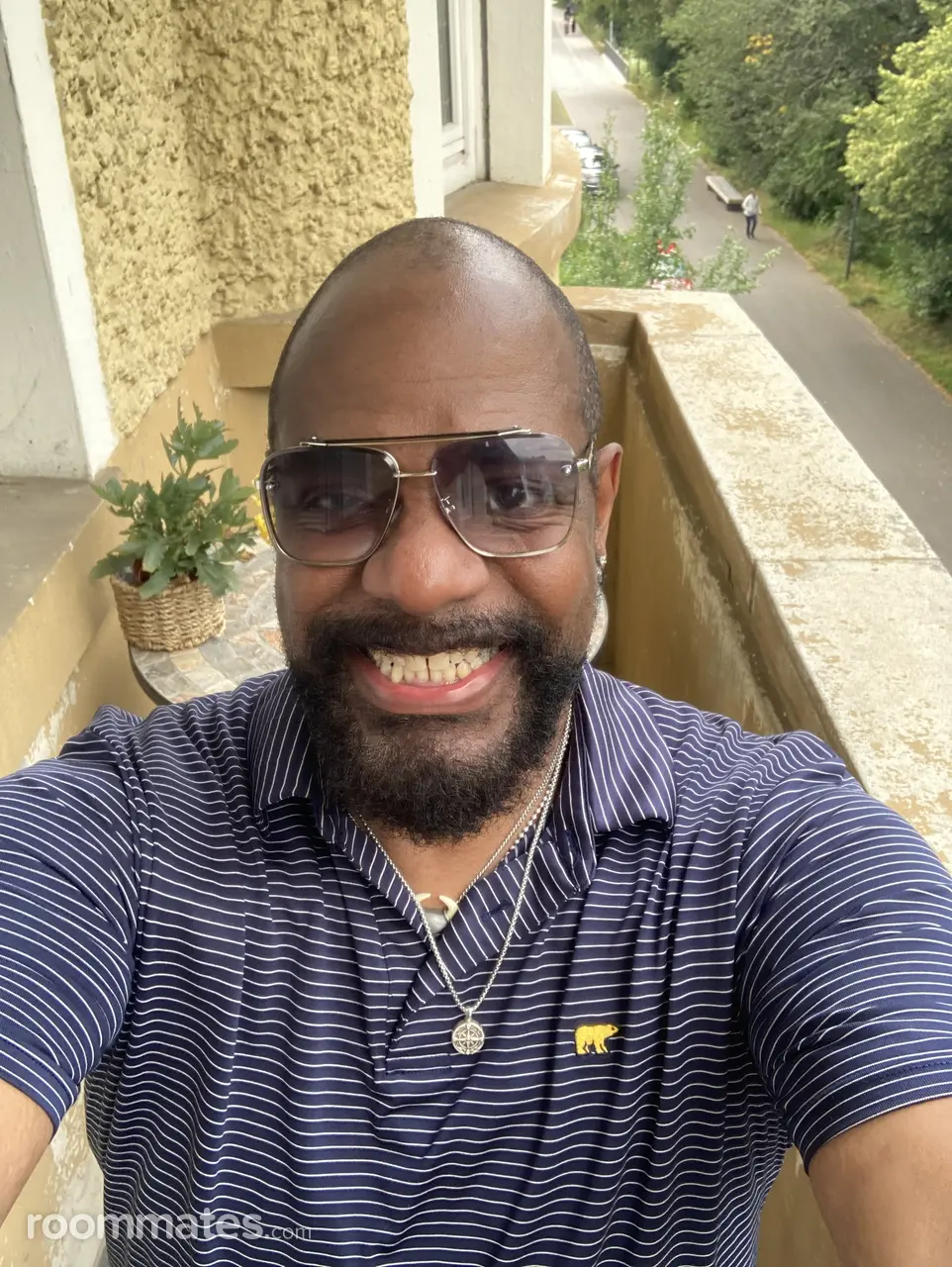 Profile photo 3 of 6