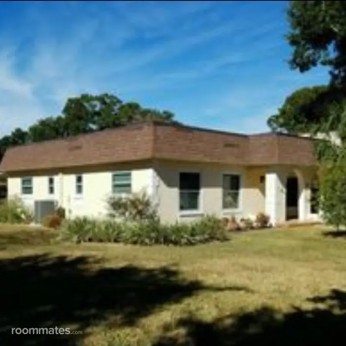 Room for rent in Seminole, FL $800, house