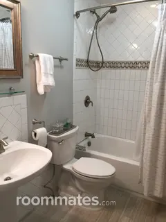 Room for rent in Berkeley Heights, NJ $1000, townhouse