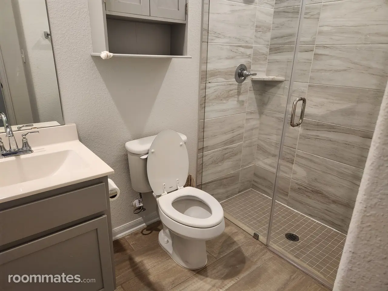 Profile photo 4 of 6