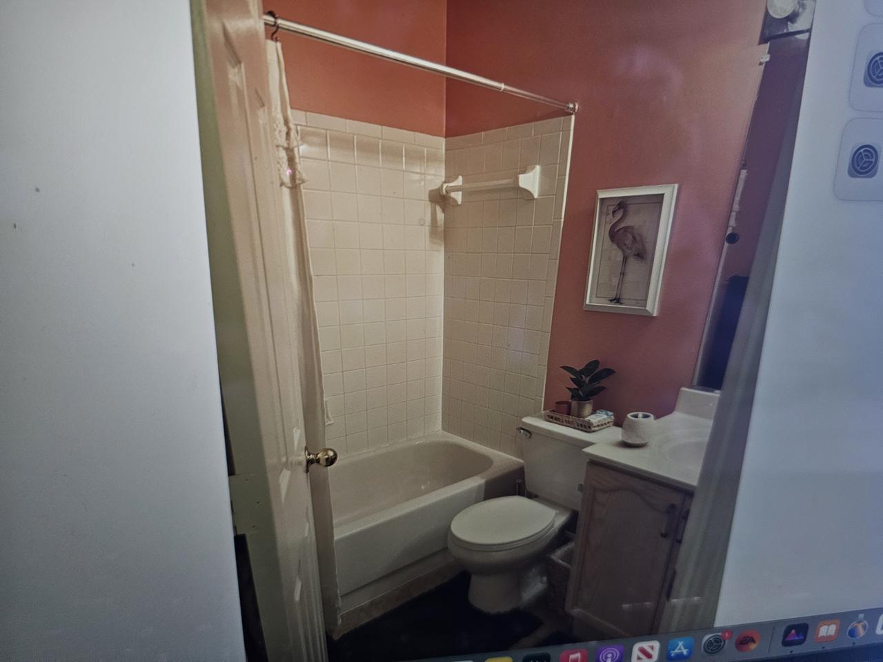 Profile photo 3 of 4