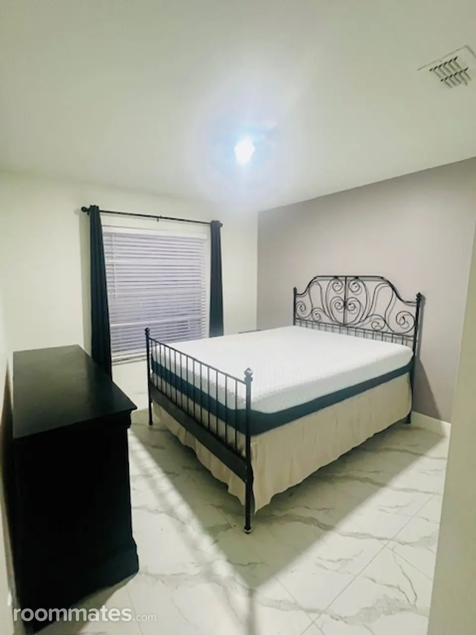 Profile photo 8 of 10