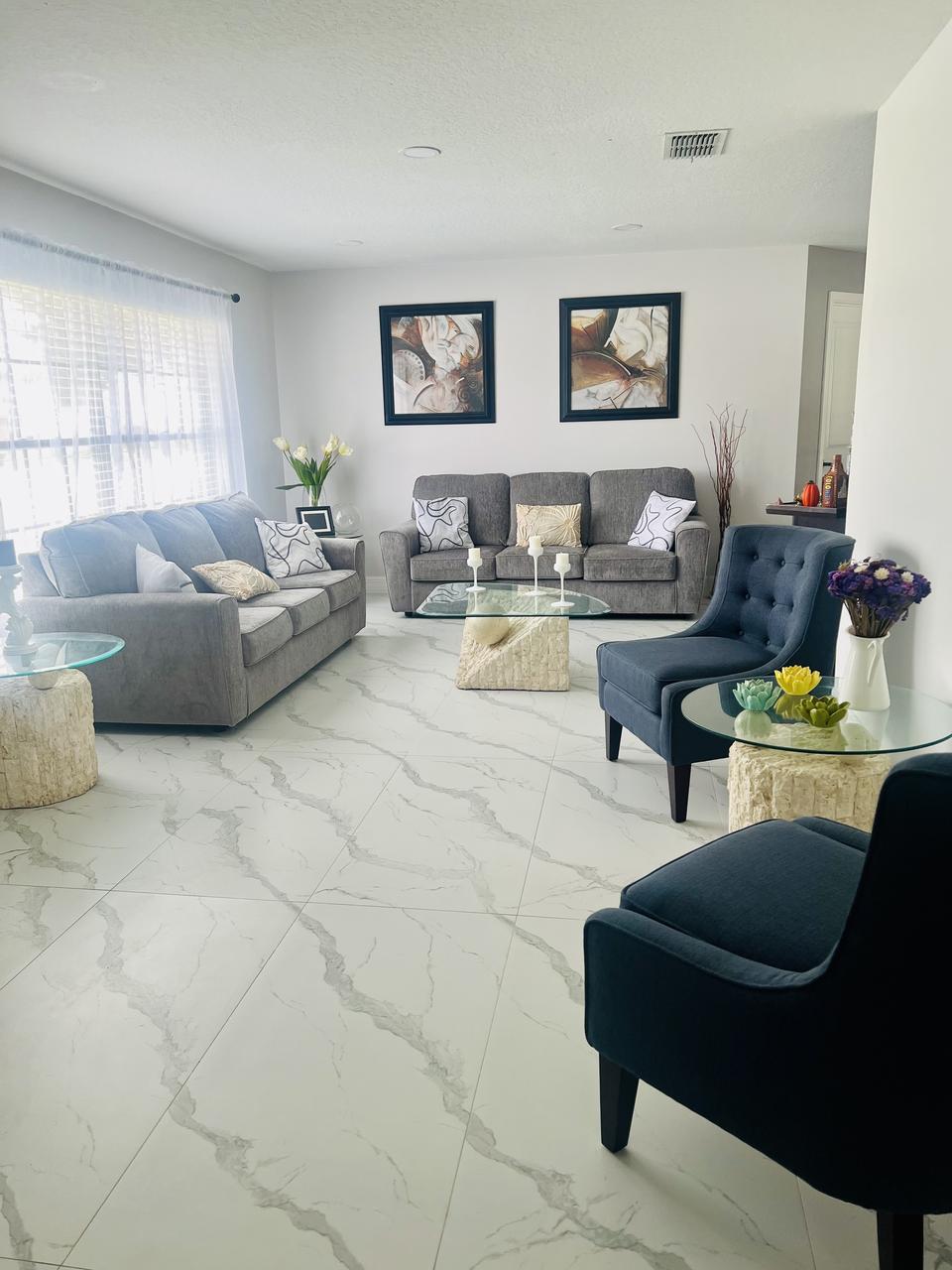 Profile photo 2 of 10