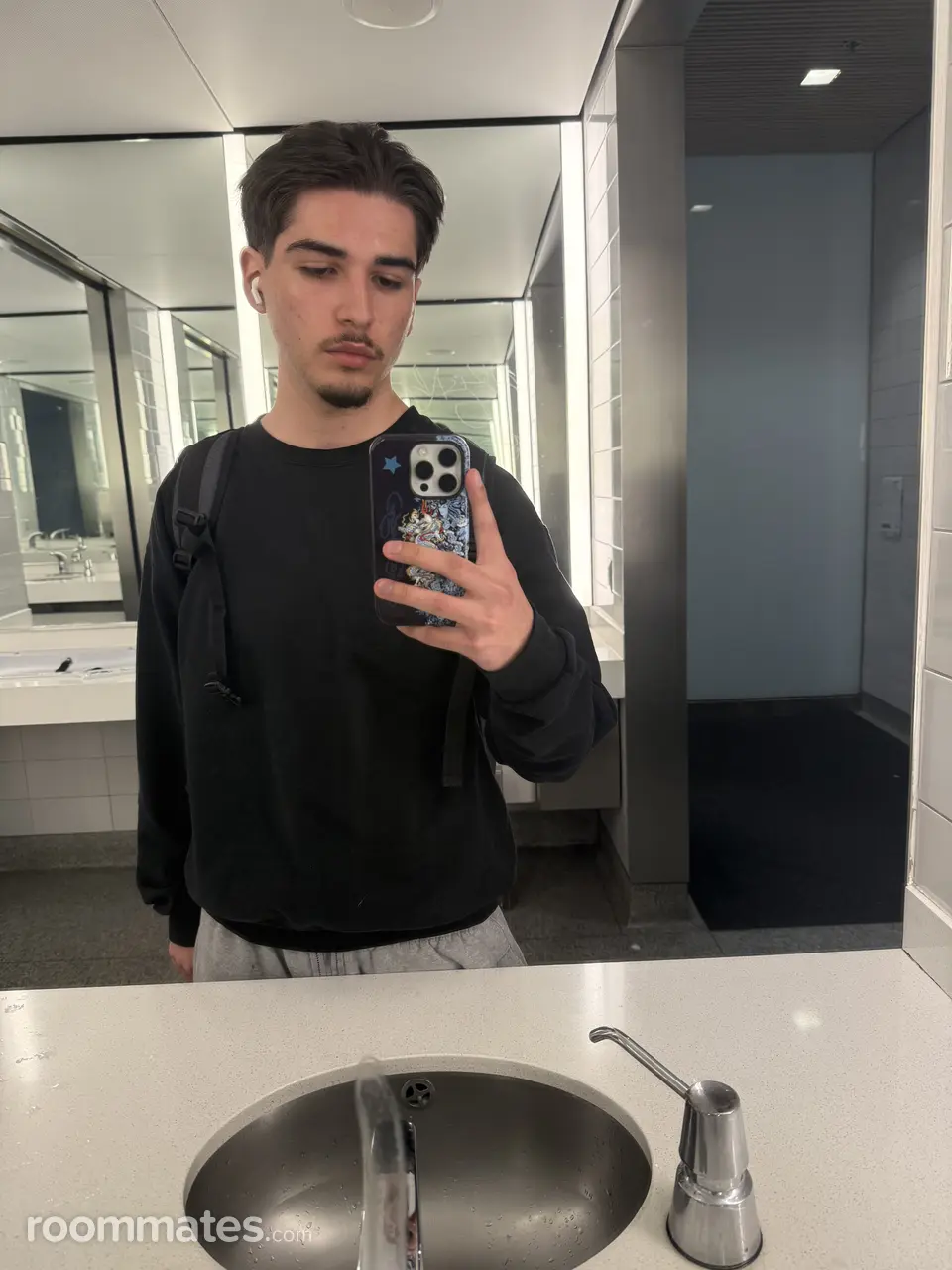 Profile photo 1 of 1