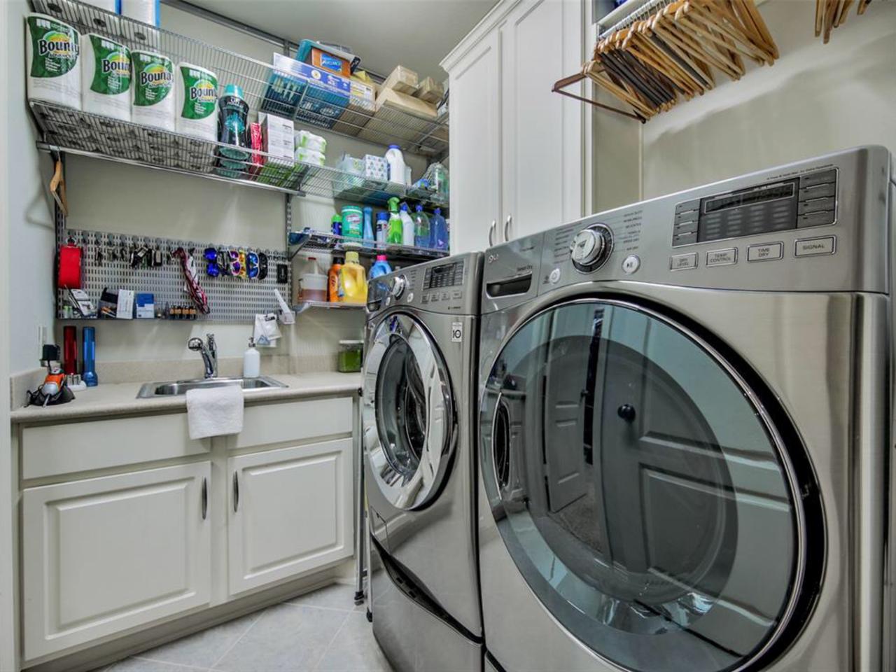 Profile photo 15 of 16